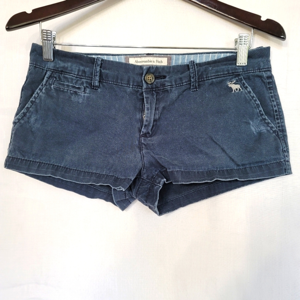 Abercrombie & Fitch Perfect Stretch Low Rise Short Shorts Blue Distressed Size 2